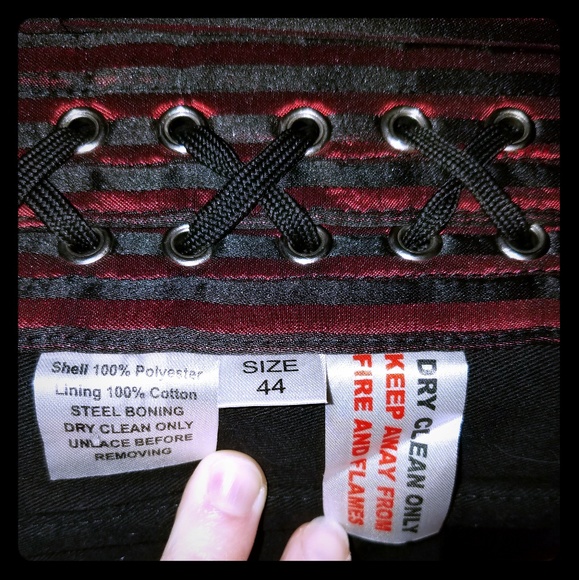 Red/Black Brocade - Picture 1 of 4